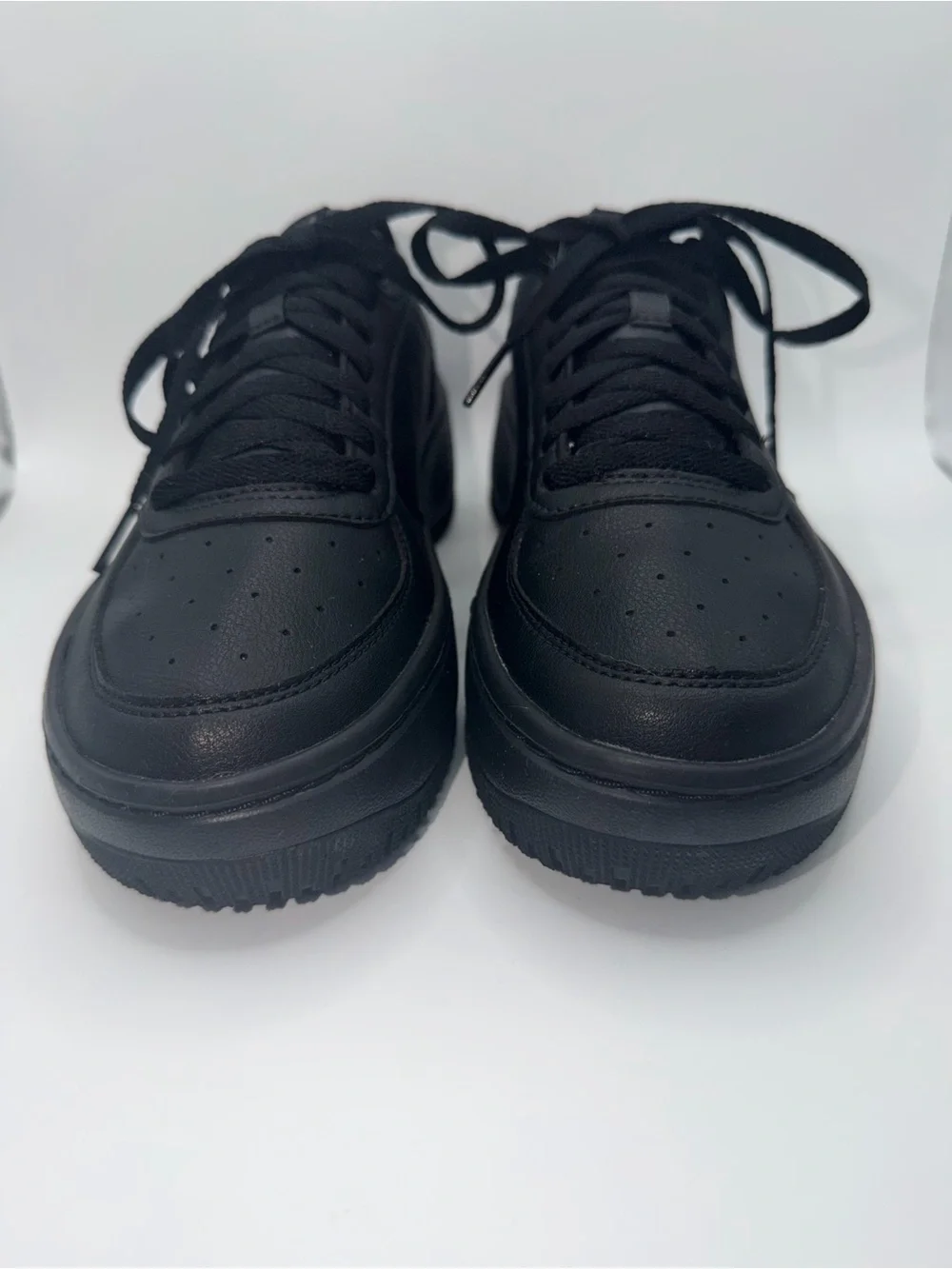 Skechers all black